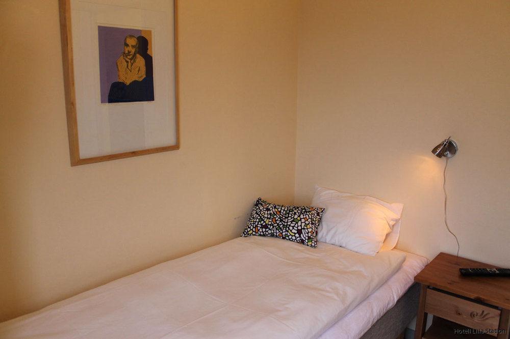 Stationshusets Hotell Och Cafe Köping Extérieur photo